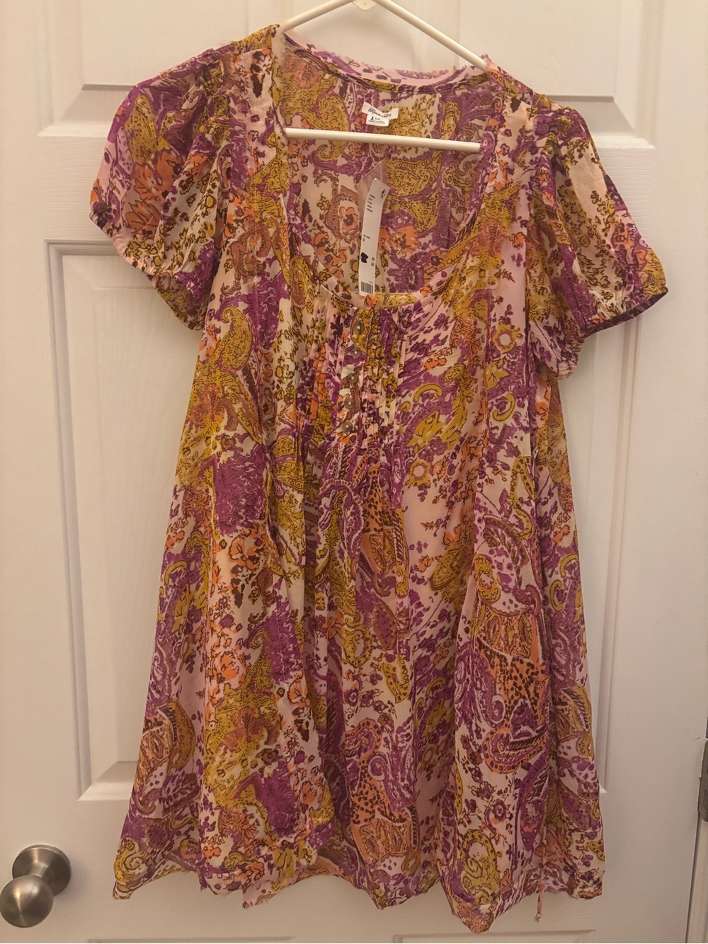 Kimchi Blue Paisley Short Sleeve Dress in Pink, Purple, Gold Medium NWT